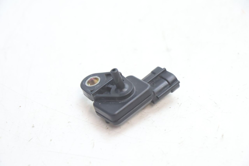 photo de AIR PRESSURE SENSOR SUZUKI SV S 650 (2003 - 2009) - Component detail