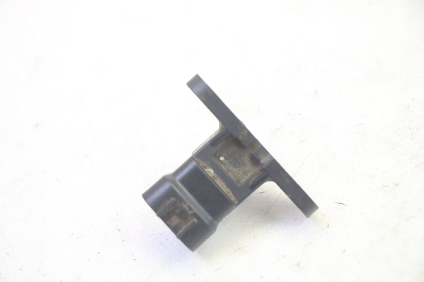 photo de AIR PRESSURE SENSOR YAMAHA TDM ABS 900 (2002 - 2014) - Alternative perspective