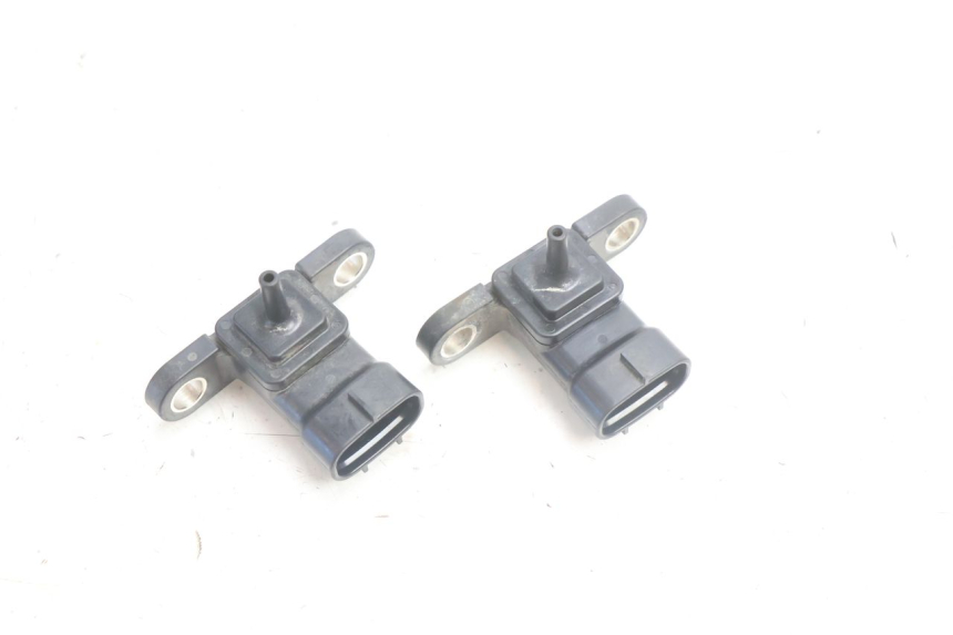 photo de AIR PRESSURE SENSOR YAMAHA TDM ABS 900 (2002 - 2014) - Component detail