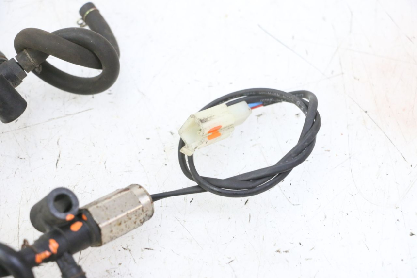 photo de AIR PRESSURE SENSOR PEUGEOT TWEET 4T 50 (2018 - 2022) - Fixing points details