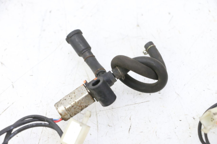 photo de AIR PRESSURE SENSOR PEUGEOT TWEET 4T 50 (2018 - 2022) - Surface and material condition