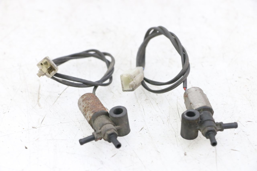 photo de AIR PRESSURE SENSOR PEUGEOT TWEET PRO CARGO 50 (2018 - 2022) - Alternative perspective