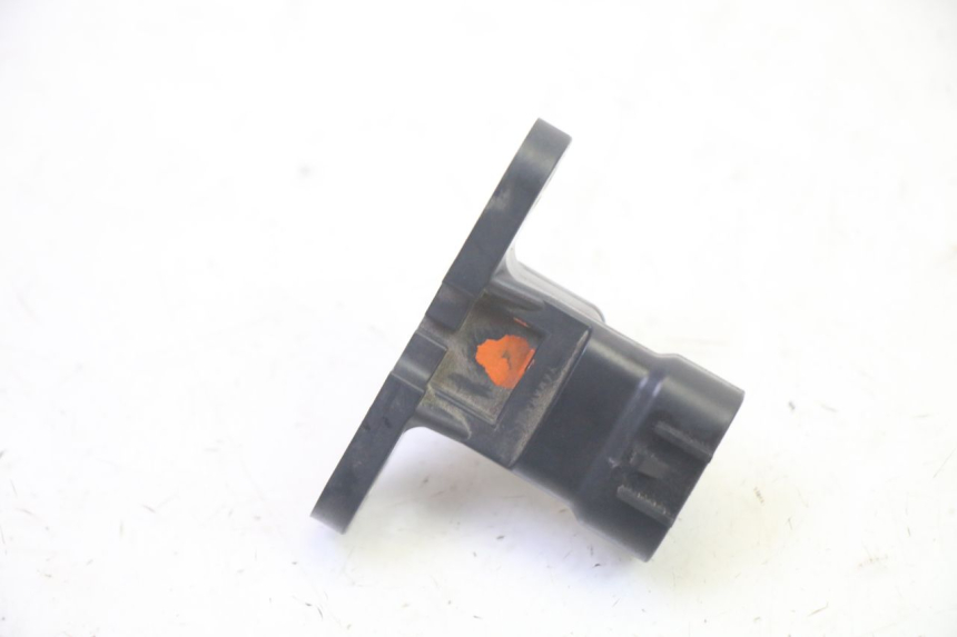 photo de AIR PRESSURE SENSOR YAMAHA X-MAX XMAX 125 (2010 - 2013) - Alternative perspective