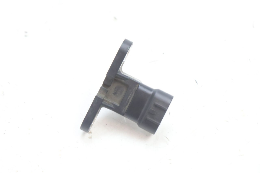 photo de AIR PRESSURE SENSOR YAMAHA X-MAX XMAX 125 (2010 - 2013) - Alternative perspective