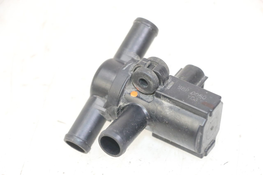 photo de AIR PRESSURE SENSOR YAMAHA XJ6 ABS 600 (2008 - 2016) - Alternative perspective