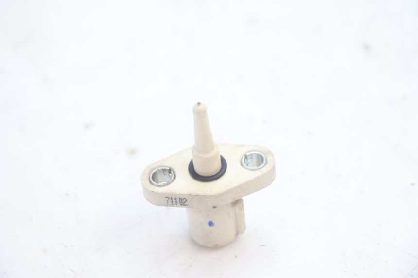 photo de AIR PRESSURE SENSOR HONDA XLV VARADERO 125 (2007 - 2012) - Zoom on usage condition