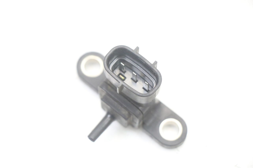 photo de AIR PRESSURE SENSOR YAMAHA X-MAX XMAX ABS 250 (2010 - 2014) - Technical close-up