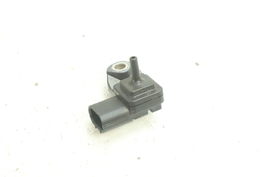 photo de AIR PRESSURE SENSOR YAMAHA YZF R6 600 (2008 - 2009) - Main view