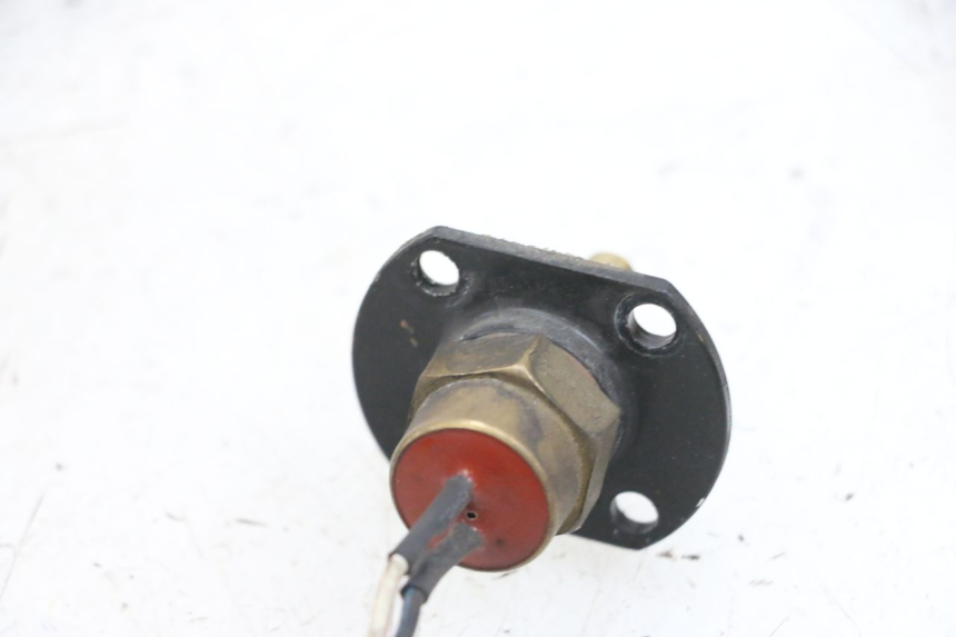 photo de AIR PRESSURE SENSOR KAWASAKI ZR 7 750 (1999 - 2004) - Technical close-up