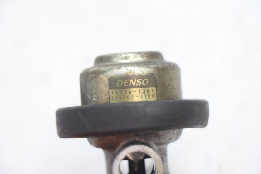 photo de AIR PRESSURE SENSOR KAWASAKI ZX-6R ZX6R 600 (2000 - 2002) - Technical close-up