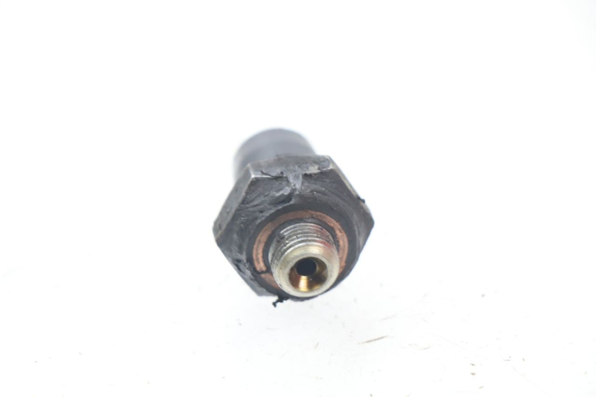 photo de OIL PRESSURE SENSOR PIAGGIO BEVERLY 500 (2003 - 2007) - Component detail