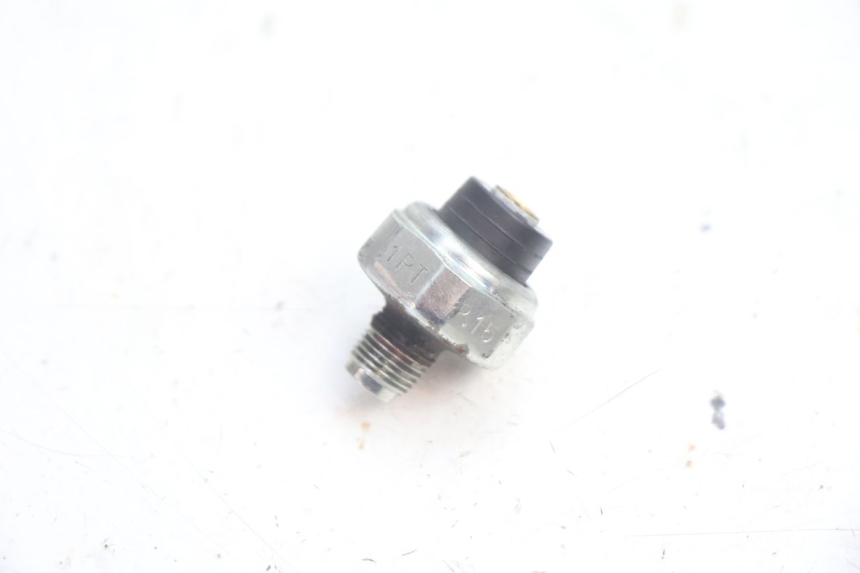photo de OIL PRESSURE SENSOR SUZUKI BURGMAN EXECUTIVE ABS 650 (2006 - 2012) - Component detail