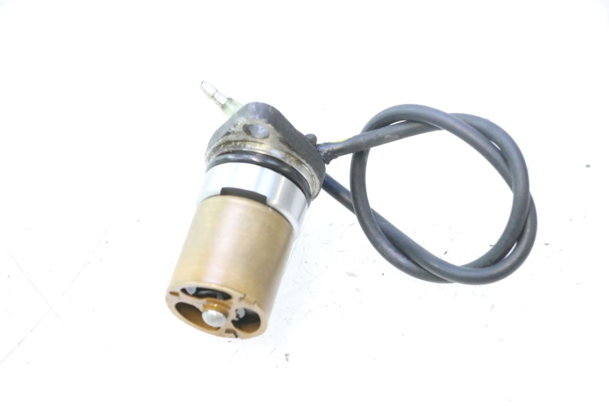 photo de OIL PRESSURE SENSOR SUZUKI BURGMAN EXECUTIVE ABS 650 (2006 - 2012) - Surface and material condition