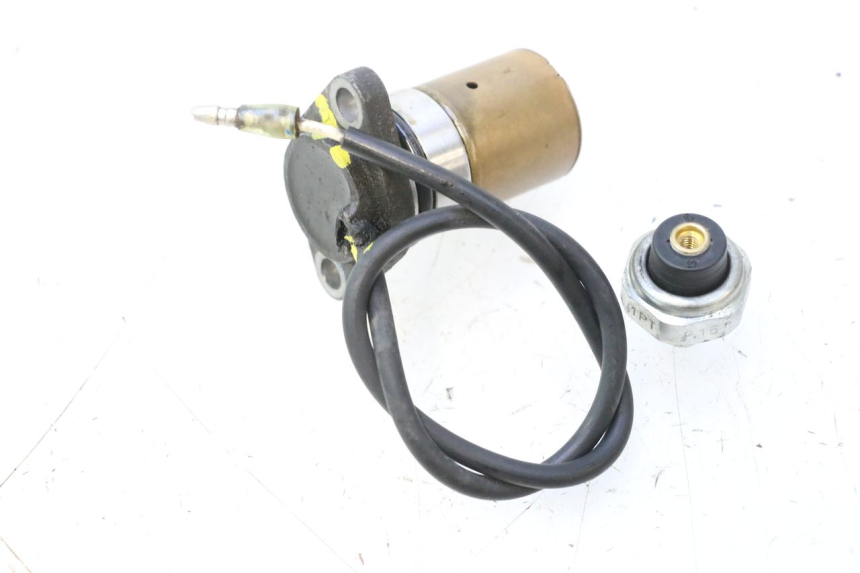 photo de OIL PRESSURE SENSOR SUZUKI BURGMAN EXECUTIVE ABS 650 (2006 - 2012) - Checked used part