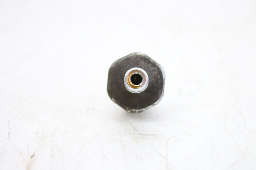 photo de OIL PRESSURE SENSOR HONDA CBF 500 (2004 - 2007) - Alternative perspective