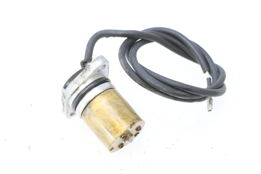 photo de OIL PRESSURE SENSOR YAMAHA FJR 1300 (2001 - 2005) - Zoom on usage condition