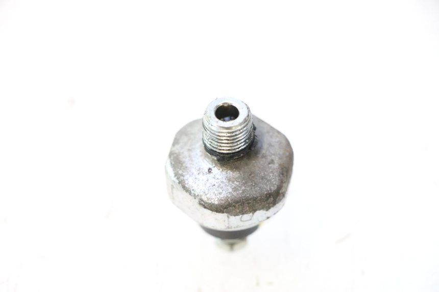 photo de OIL PRESSURE SENSOR HONDA FJS SILVER WING SILVERWING 400 (2005 - 2008) - Component detail