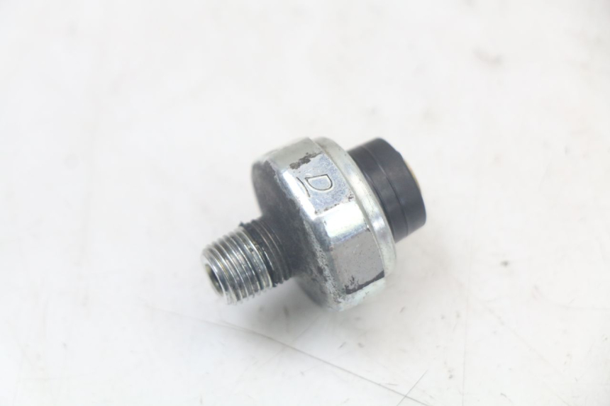 photo de BRAKE OIL PRESSURE SENSOR HONDA FJS SILVERWING SILVER WING 600 (2001 - 2010) - Zoom on usage condition