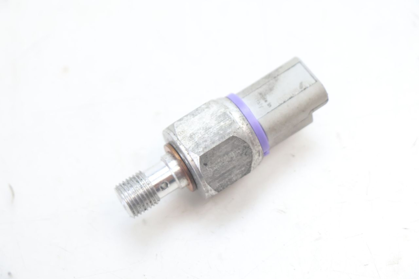photo de BRAKE OIL PRESSURE SENSOR PIAGGIO MP3 HPE 530 (2022 - 2026) - Component detail