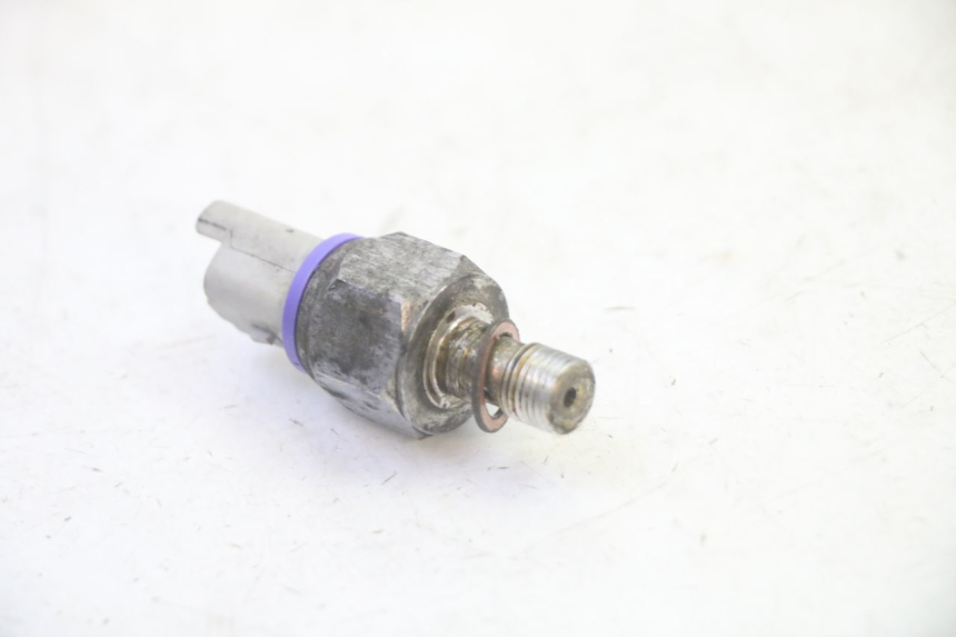 photo de BRAKE OIL PRESSURE SENSOR PIAGGIO MP3 LT 300 (2010 - 2016) - Zoom on usage condition