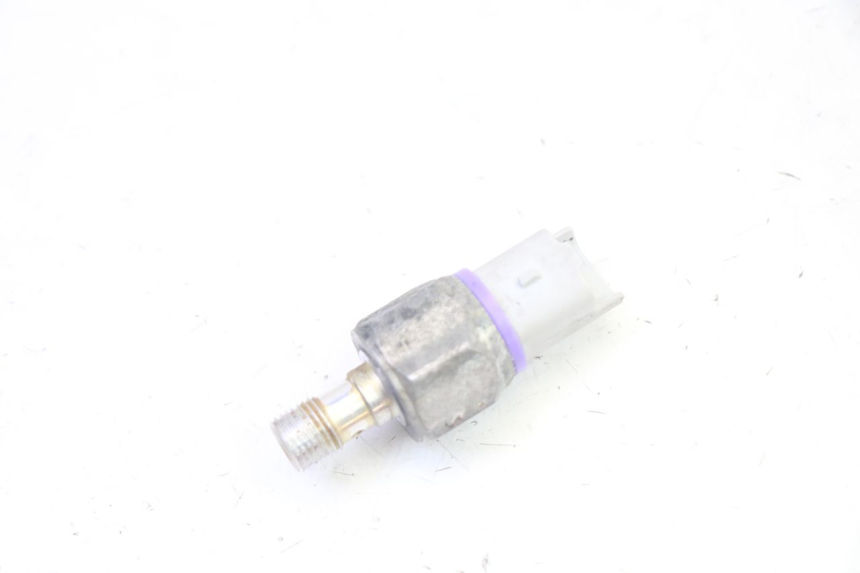 photo de OIL BRAKE PRESSURE SENSOR PIAGGIO MP3 RL 250 (2006 - 2010) - Main view