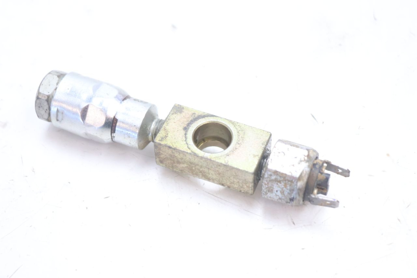 photo de BRAKE OIL PRESSURE SENSOR BOOM TRIKE FUN 500 (2004 - 2010) - Zoom on usage condition