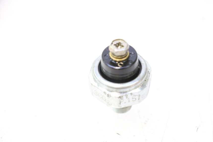 photo de OIL PRESSURE SENSOR SUZUKI GSF N BANDIT 1200 (2001 - 2005) - Zoom on usage condition