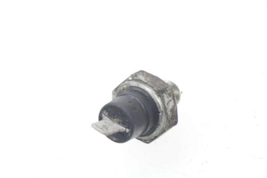 photo de OIL PRESSURE SENSOR PIAGGIO MP3 125 (2006 - 2014) - Zoom on usage condition
