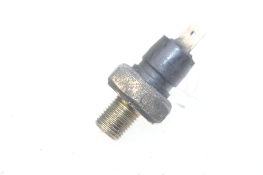 photo de OIL PRESSURE SENSOR GILERA NEXUS 125 (2007 - 2009) - Zoom on usage condition