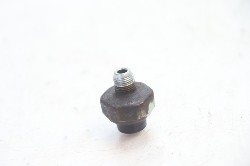 photo de OIL PRESSURE SENSOR SUZUKI SV S 650 (1999 - 2002) - Component detail