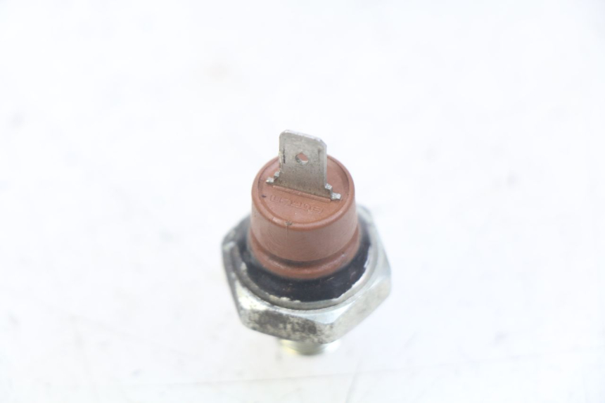 photo de OIL PRESSURE SENSOR PIAGGIO VESPA GTS IGET ABS 125 (2017 - 2023) - Component detail