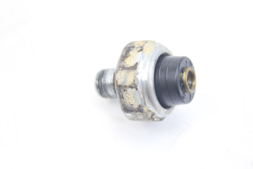 photo de OIL PRESSURE SENSOR HONDA VFR FI RC46 800 (1998 - 2001) - Zoom on usage condition