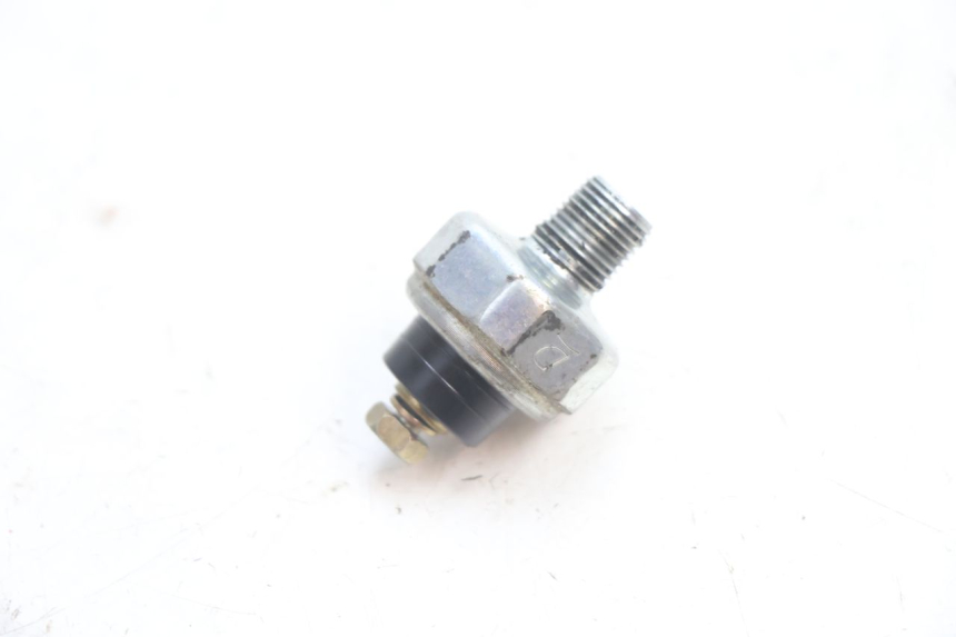photo de OIL PRESSURE SENSOR HONDA VFR FI RC46 800 (1998 - 2001) - Zoom on usage condition