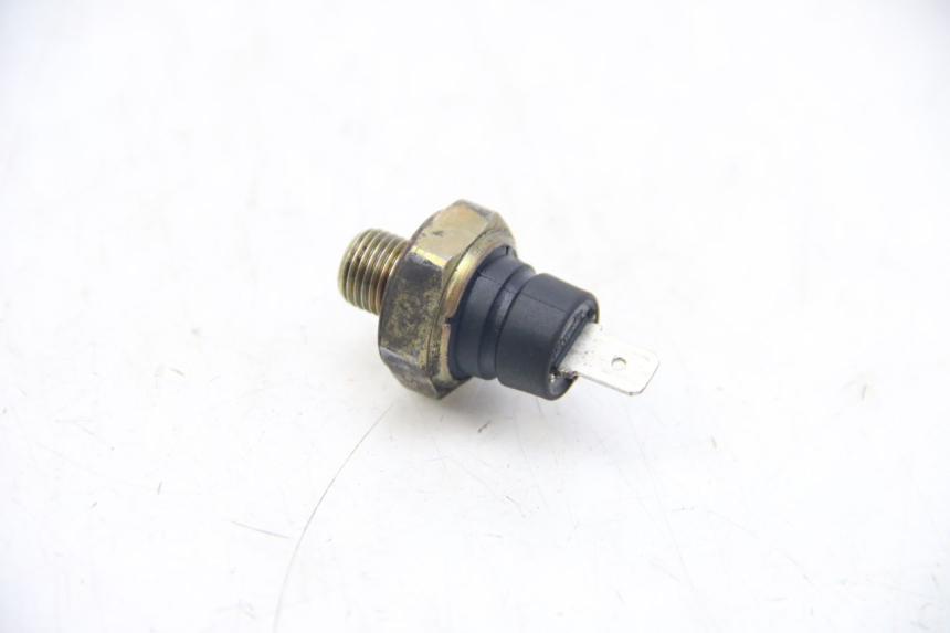 photo de OIL PRESSURE SENSOR PIAGGIO X9 EVOLUTION 125 (2003 - 2007) - Component detail