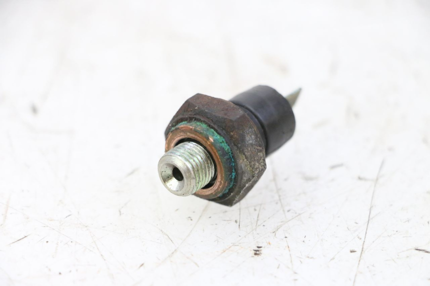 photo de OIL PRESSURE SENSOR PIAGGIO X9 EVOLUTION 125 (2003 - 2007) - Component detail