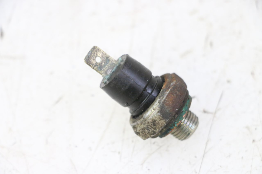 photo de OIL PRESSURE SENSOR PIAGGIO X9 EVOLUTION 125 (2003 - 2007) - Zoom on usage condition