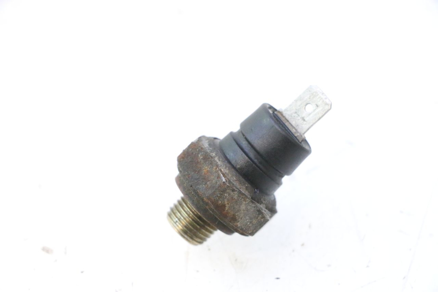photo de OIL PRESSURE SENSOR PIAGGIO X9 EVOLUTION 125 (2003 - 2007) - Component detail
