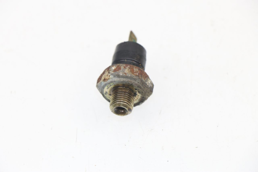 photo de OIL PRESSURE SENSOR PIAGGIO X9 EVOLUTION 125 (2003 - 2007) - Zoom on usage condition