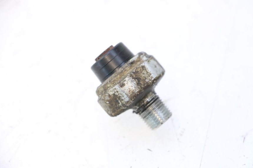 photo de OIL PRESSURE SENSOR HONDA XRV AFRICA TWIN 750 (1990 - 1992) - Zoom on usage condition