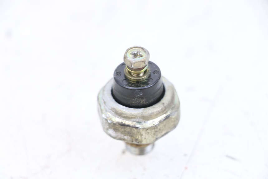 photo de OIL PRESSURE SENSOR KAWASAKI ZR 7 750 (1999 - 2004) - Zoom on usage condition