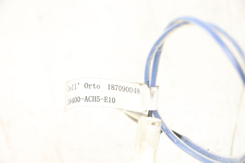 photo de SENSOR VASTRO STREET X 4T 50 (2016 - 2021) - Component detail