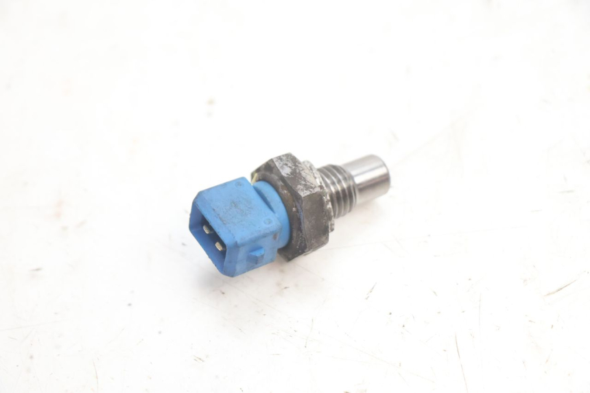 photo de ENGINE TEMPERATURE SENSOR PIAGGIO ZIP 4T 50 (2018 - 2020) - Alternative perspective