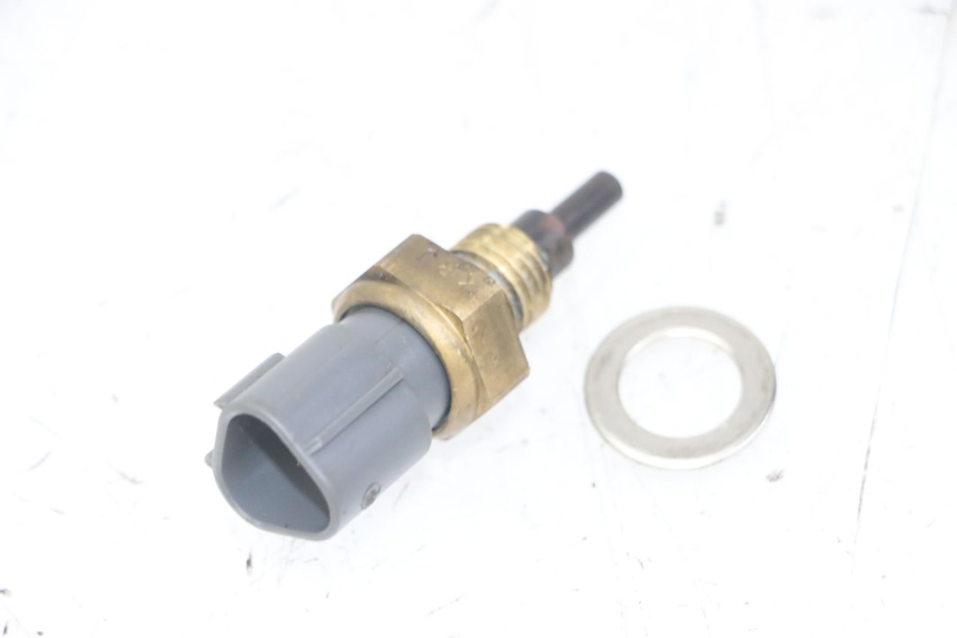 photo de WATER TEMPERATURE SENSOR HONDA CB R 1000 (2018 - 2023) - Component detail