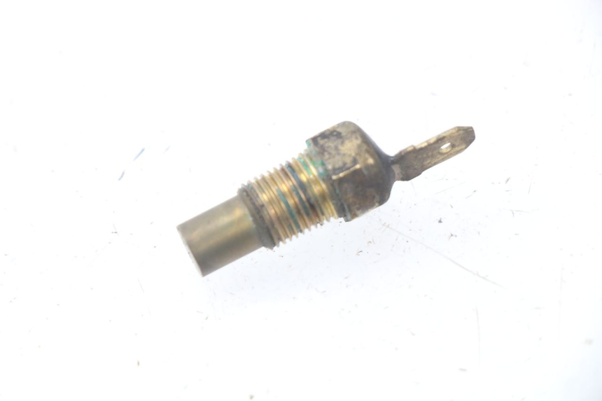 photo de WATER TEMPERATURE SENSOR HONDA CBF 500 (2004 - 2007) - Zoom on usage condition