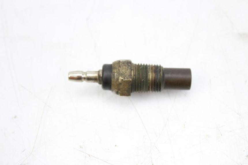 photo de WATER TEMPERATURE SENSOR HONDA CBF 500 (2004 - 2007) - Zoom on usage condition