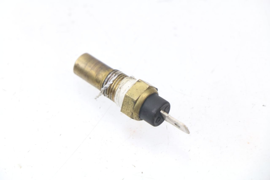 photo de WATER TEMPERATURE SENSOR TNT MOTOR FASTINO 4T 50 (2013 - 2019) - Zoom on usage condition