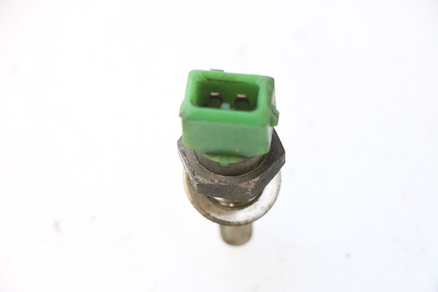photo de WATER TEMPERATURE SENSOR HONDA FES PANTHEON 2T 125 (1998 - 2002) - Component detail