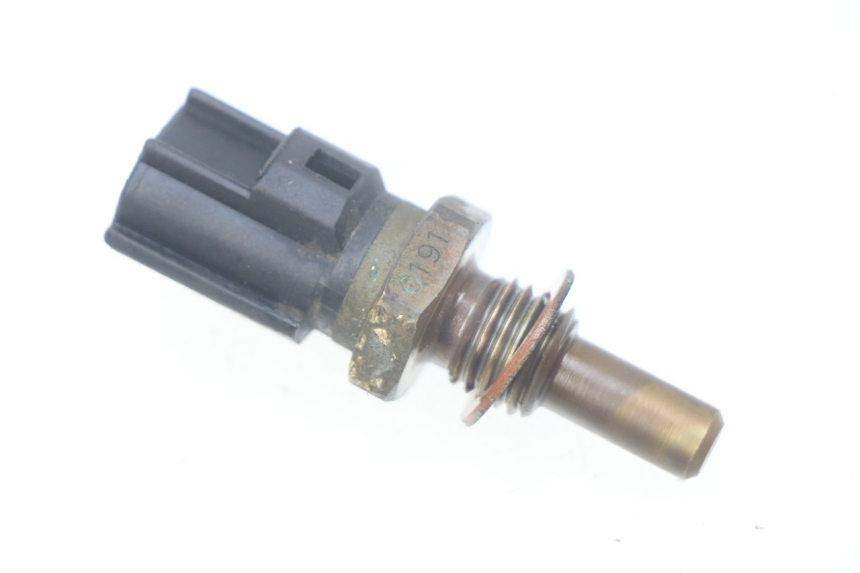 photo de WATER TEMPERATURE SENSOR YAMAHA FJR ABS 1300 (2006 - 2012) - Zoom on usage condition