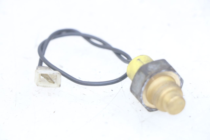 photo de WATER TEMPERATURE SENSOR DERBI GPR 50 (2004 - 2009) - Component detail