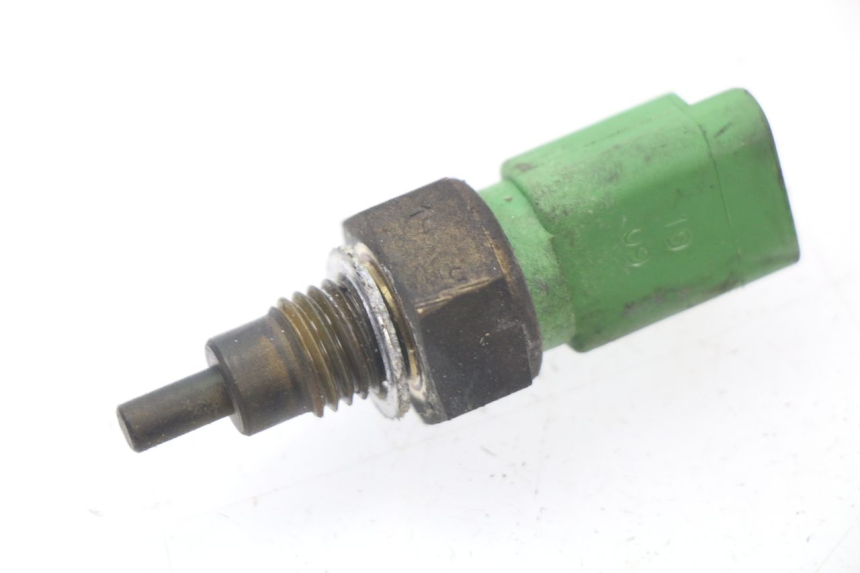 photo de WATER TEMPERATURE SENSOR PIAGGIO MP3 LT 400 (2007 - 2012) - Zoom on usage condition